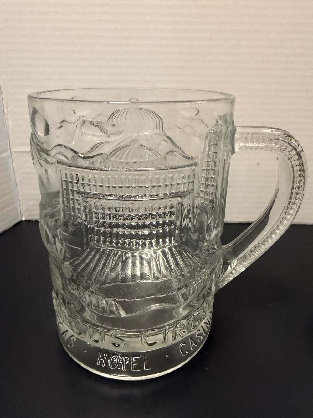 Set of 2 Las Vegas Casino Glass Beer Mugs - Circus Circus & Stardust